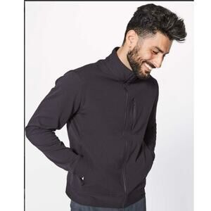 Lululemon sojourn warpstreme jacket men’s M
